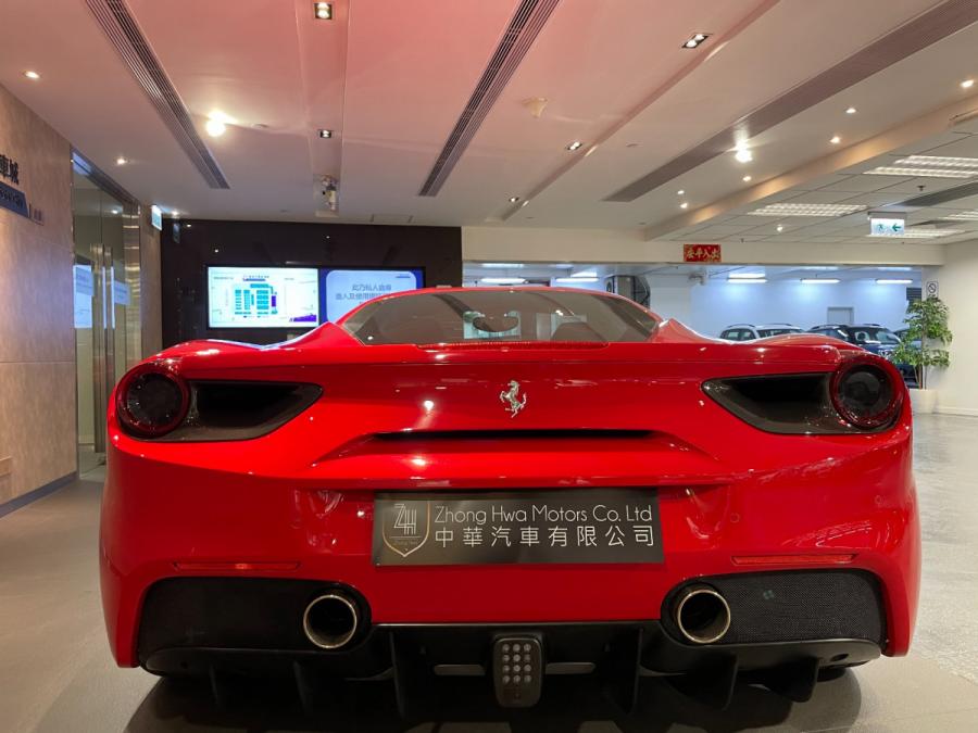 488 GTB - Image 4