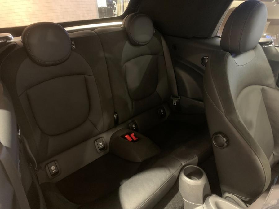 MINI Cooper S Convertible - Image 6