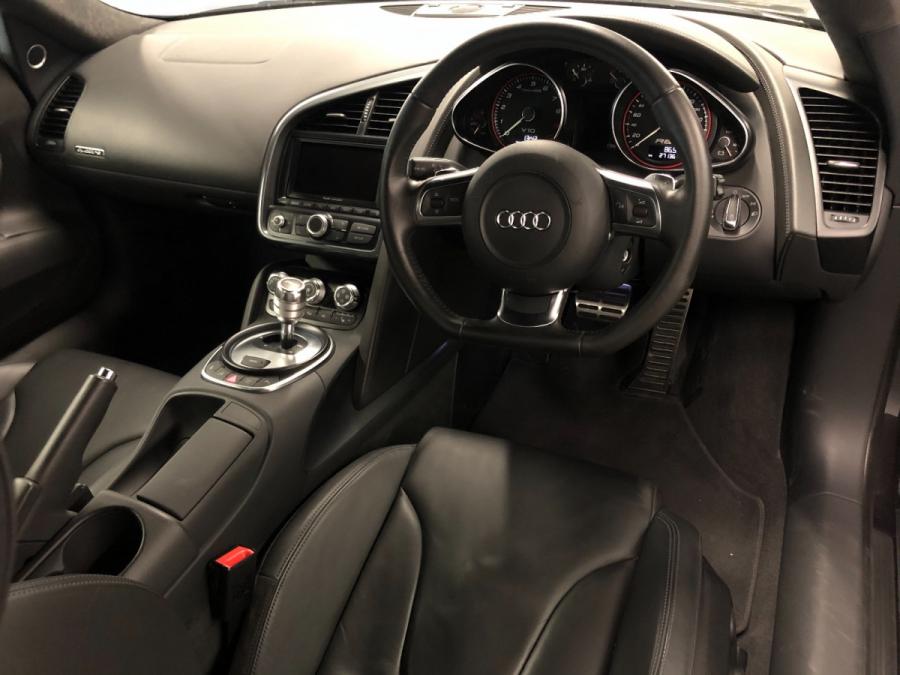 R8 V10 - Image 3