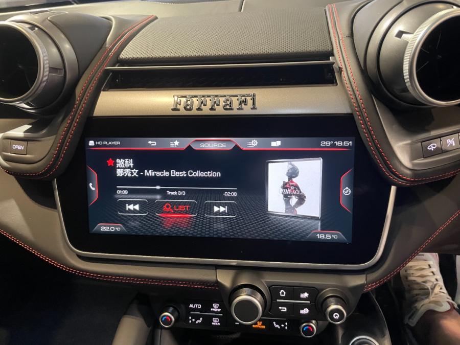 GTC4 Lusso - Image 11