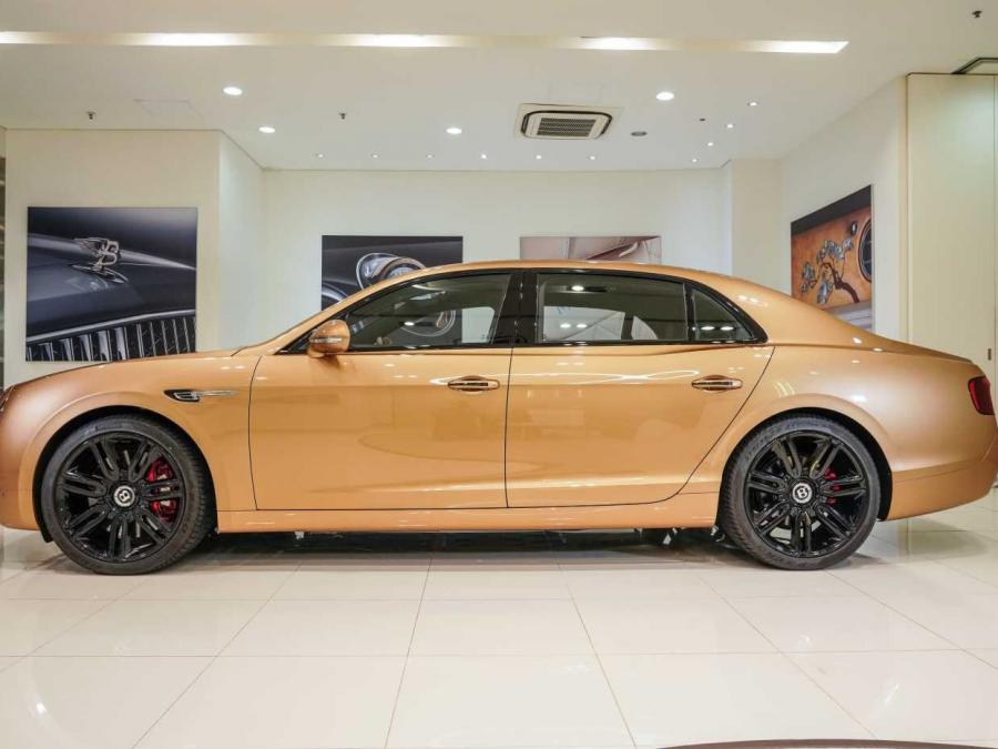 CONTINENTAL FLYING SPUR - Image 3