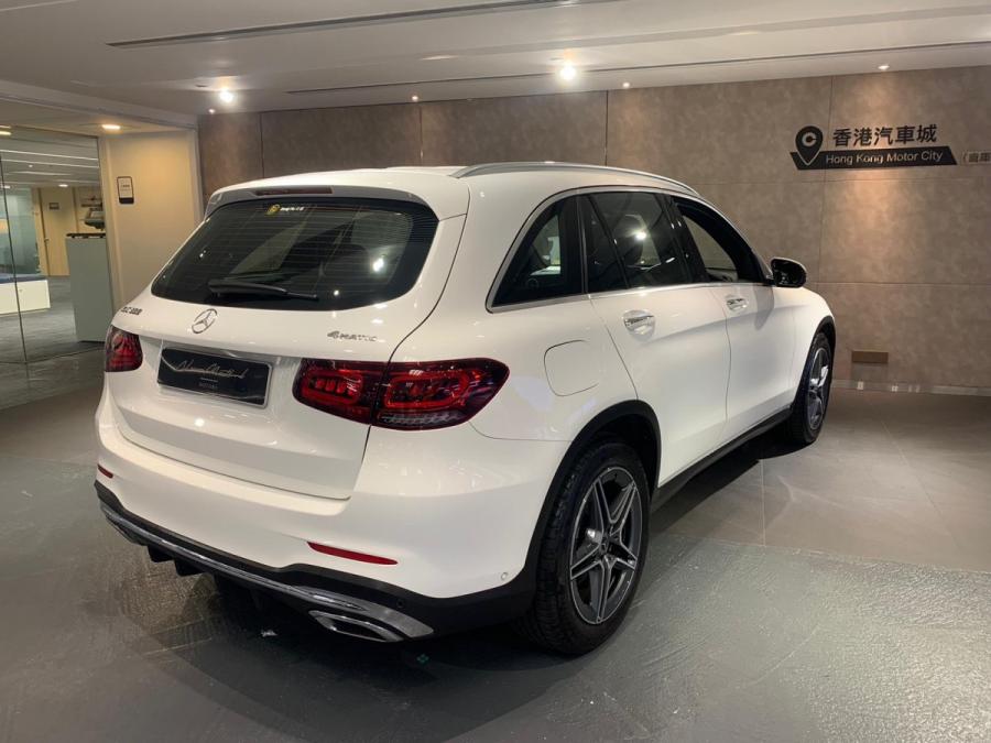 GLC300 4MATIC AMG - Image 2