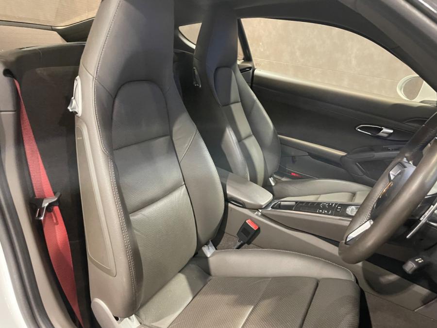 718 Cayman - Image 7