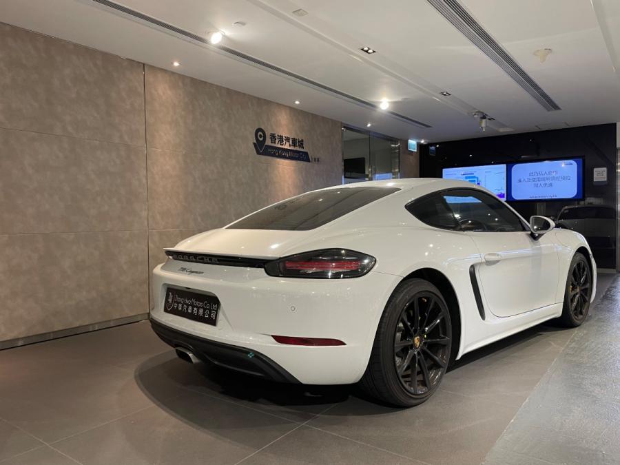 718 Cayman - Image 3