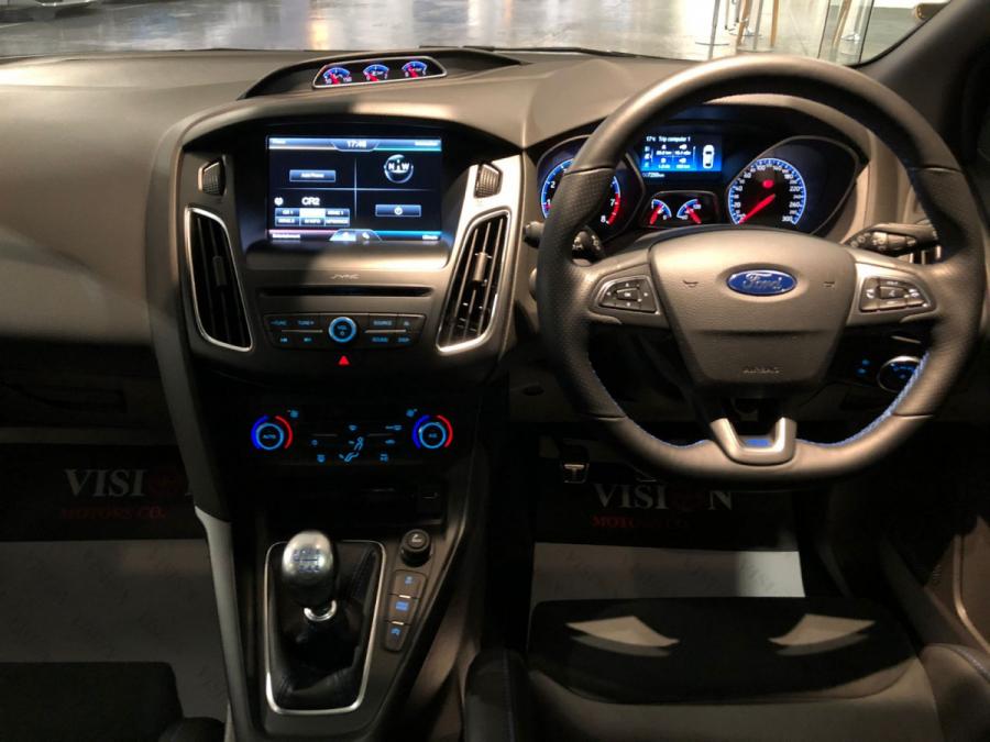 FOCUS RS 2.3L 5DR - Image 9