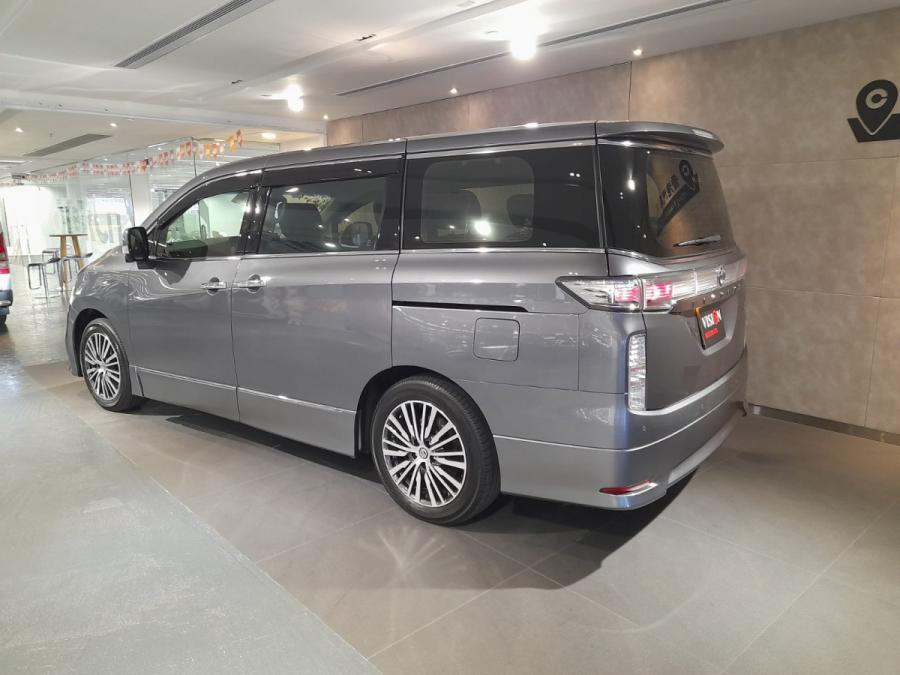 ELGRAND 2.5 Highway STAR - Image 4