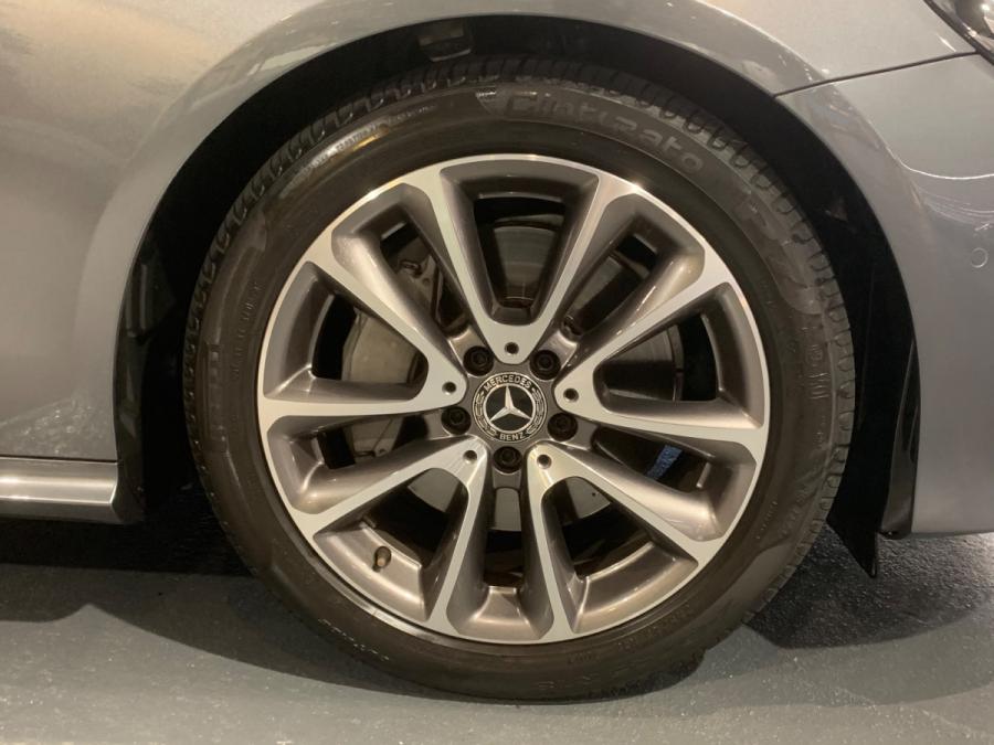 E300 Cabriolet - Image 8