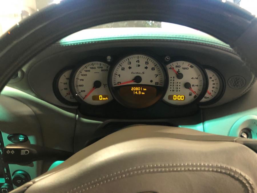 911 996 Turbo S - Image 8