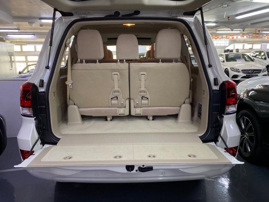 Land Cruiser - Image 6