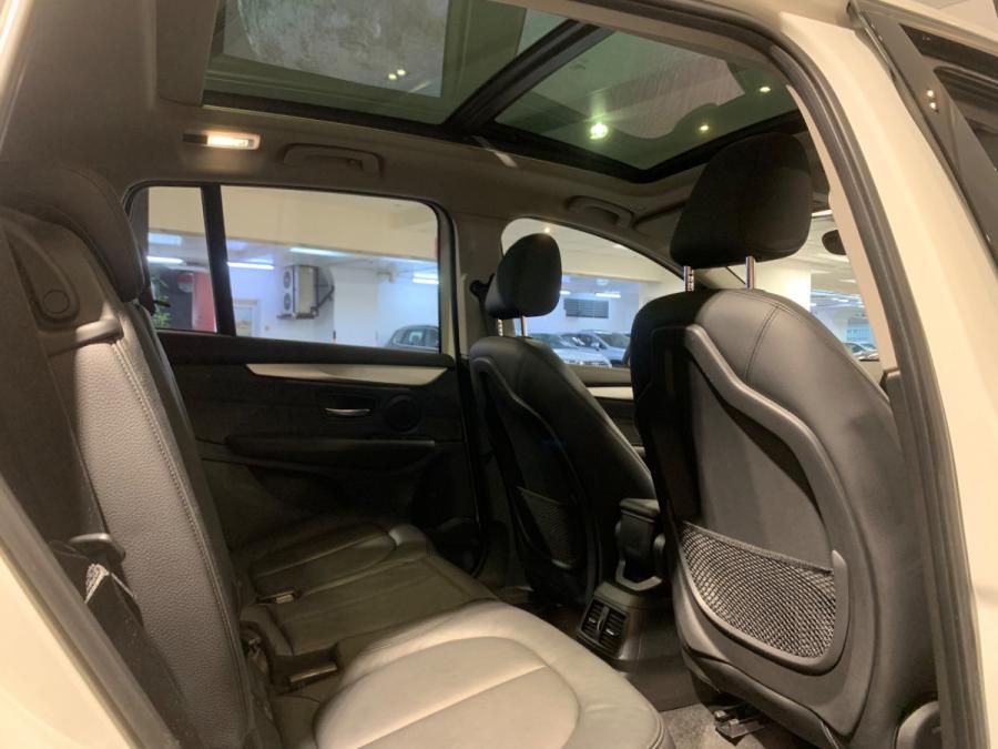 220IA GRAN TOURER - Image 4