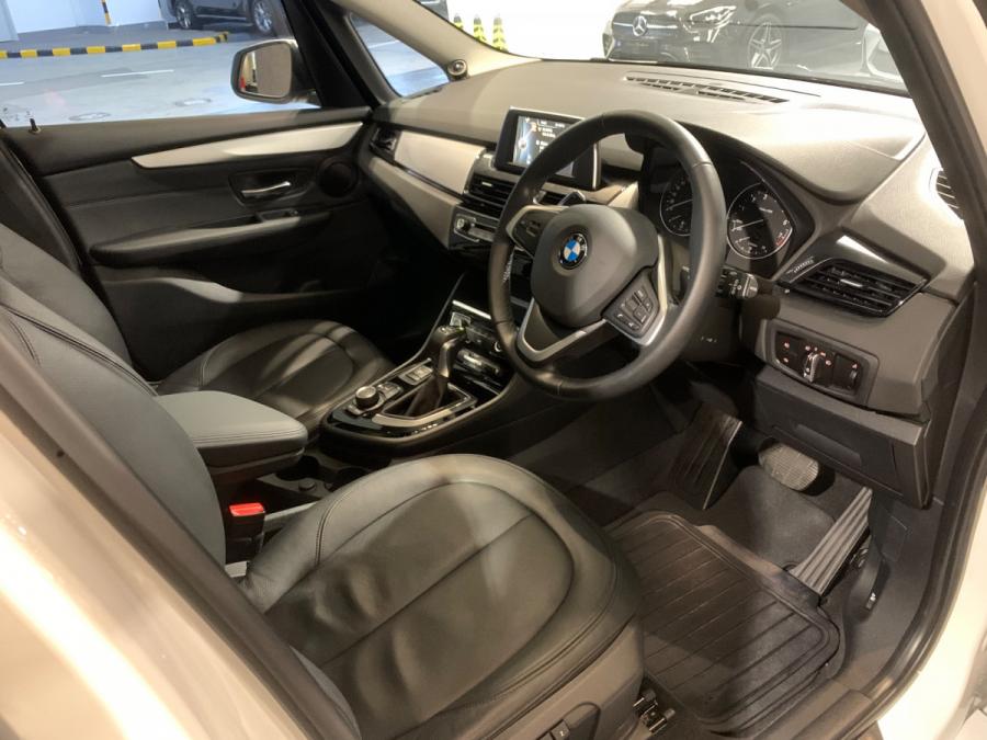 220IA GRAN TOURER - Image 3