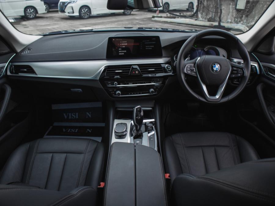 520 IA Saloon (G30) - Image 9