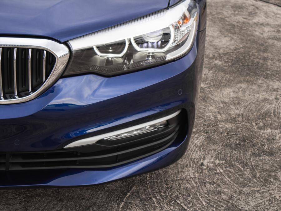 520 IA Saloon (G30) - Image 15