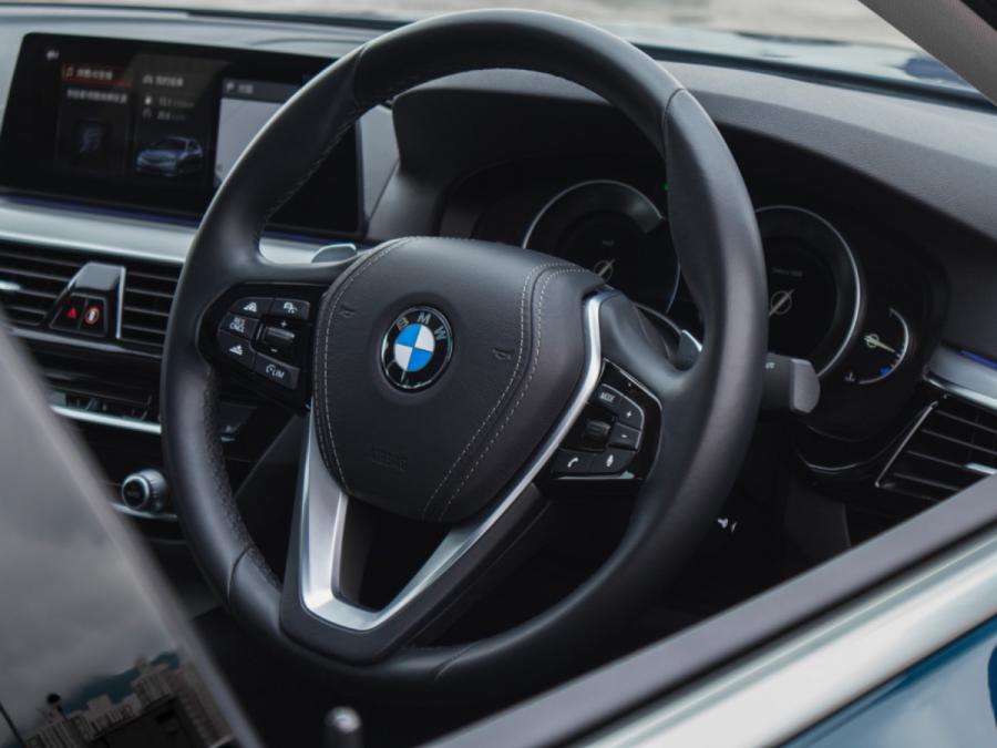 520 IA Saloon (G30) - Image 10