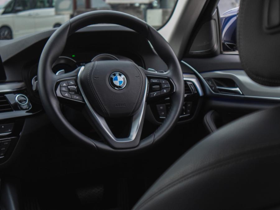 520 IA Saloon (G30) - Image 11