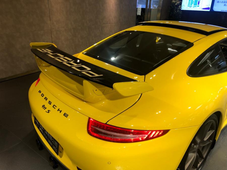 911 991 C2S - Image 9