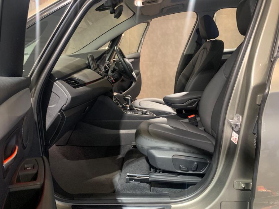 218ia Grand Tourer - Image 4