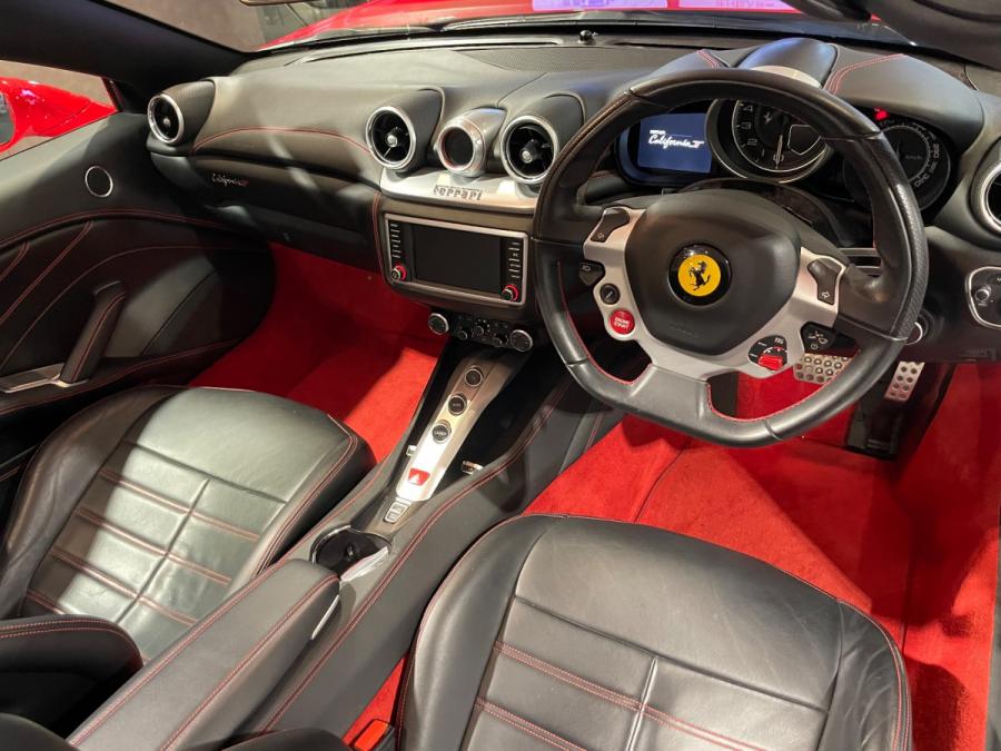 California T - Image 4