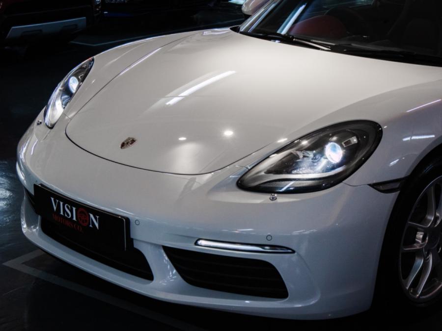 718 Cayman - Image 5