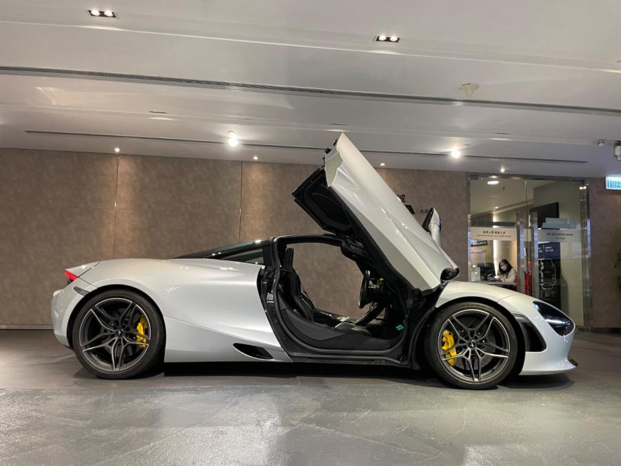 720 S  Performance - Image 2