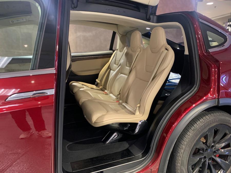 Model X P90D - Image 4