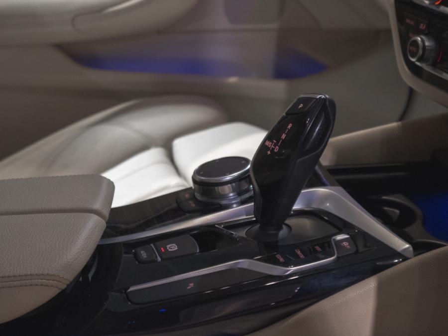 520D SALOON SPORT - Image 11